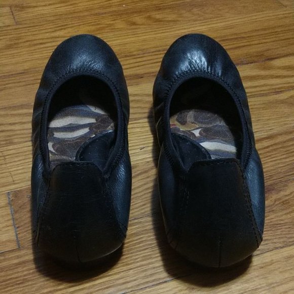 Born Julianne Black Leather Flat Size 6 - Picture 10 of 14